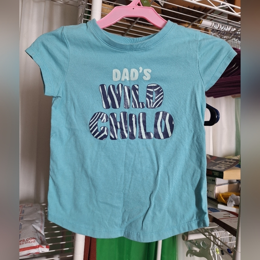 BLUE T-SHIRT GIRLS SIZE 5T "DADS WILD CHILD"